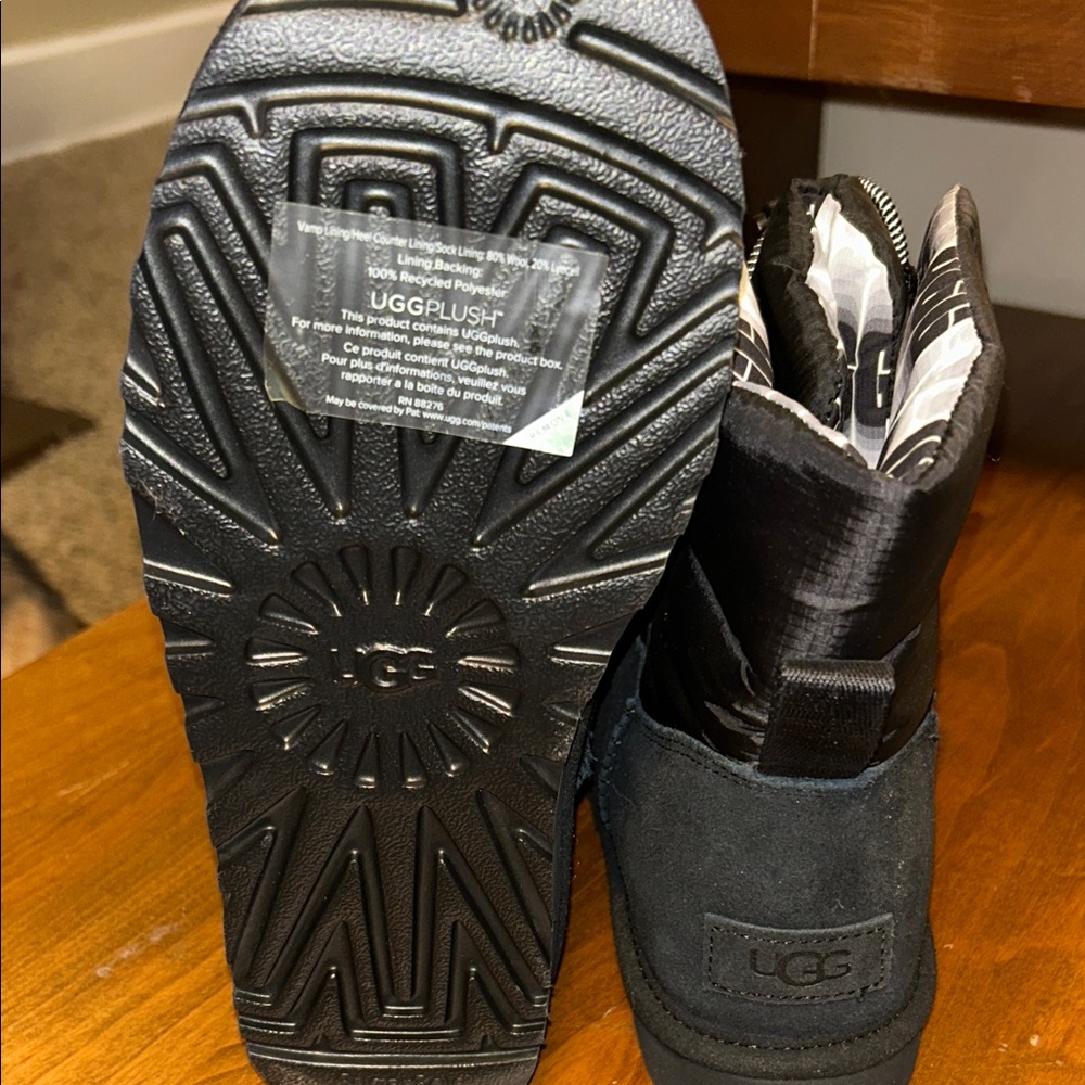 Ugg Black Boots With Patterned Lining - image 2